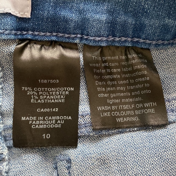 Nygård Mid Rise Capris - Picture 4 of 4